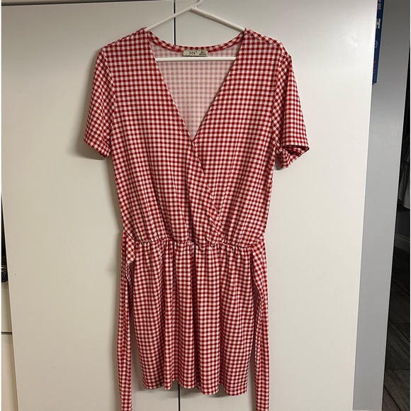 DEX red and white gingham jumpsuit/ romper size L - Picture 1 of 10
